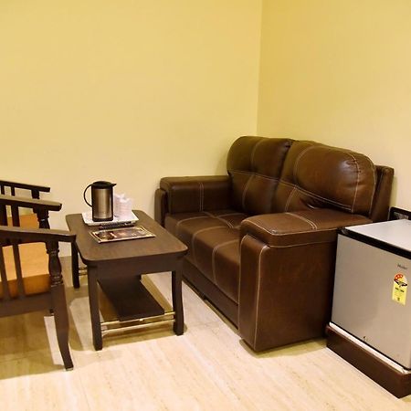 Hotel Vinayak ラクナウ エクステリア 写真
