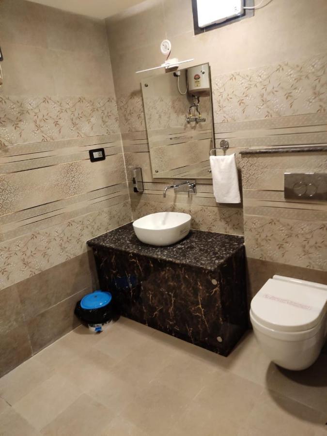 Hotel Vinayak ラクナウ エクステリア 写真
