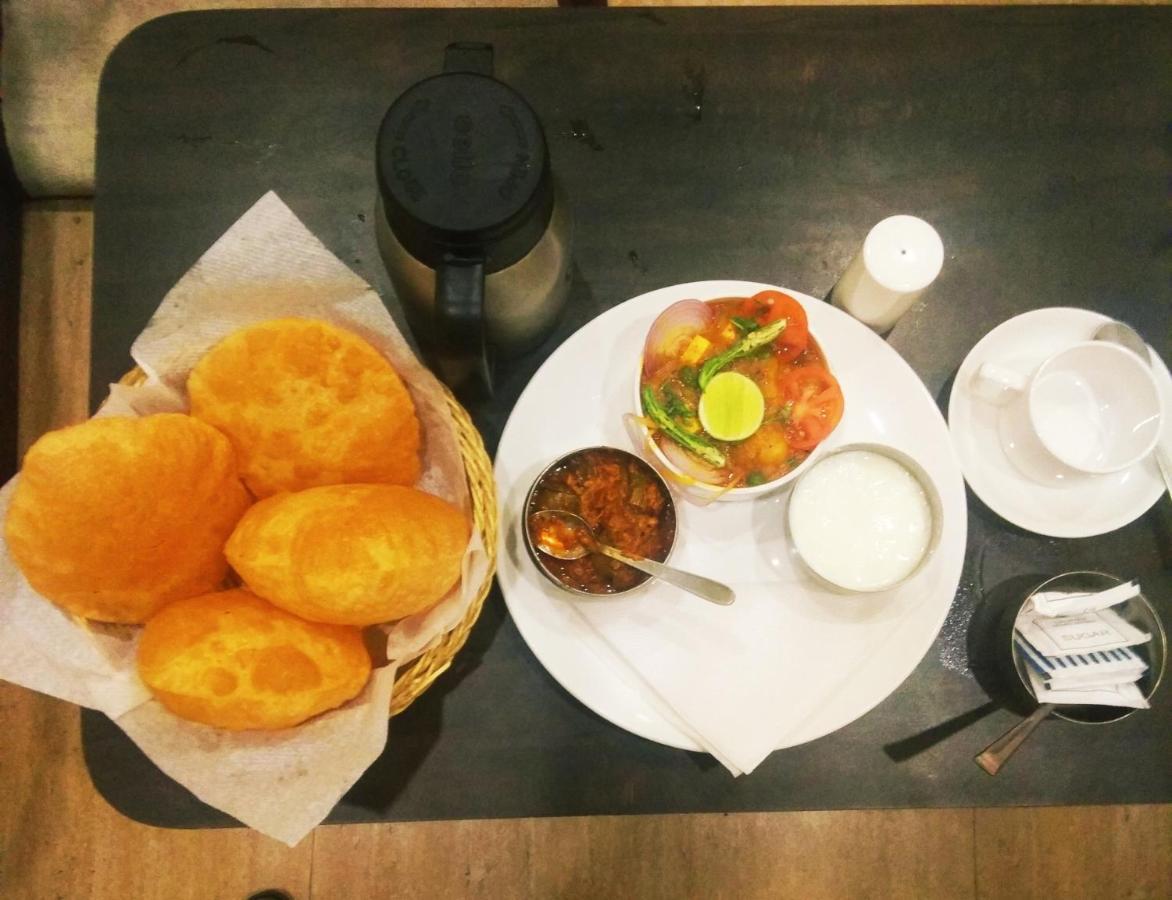 Hotel Vinayak ラクナウ エクステリア 写真