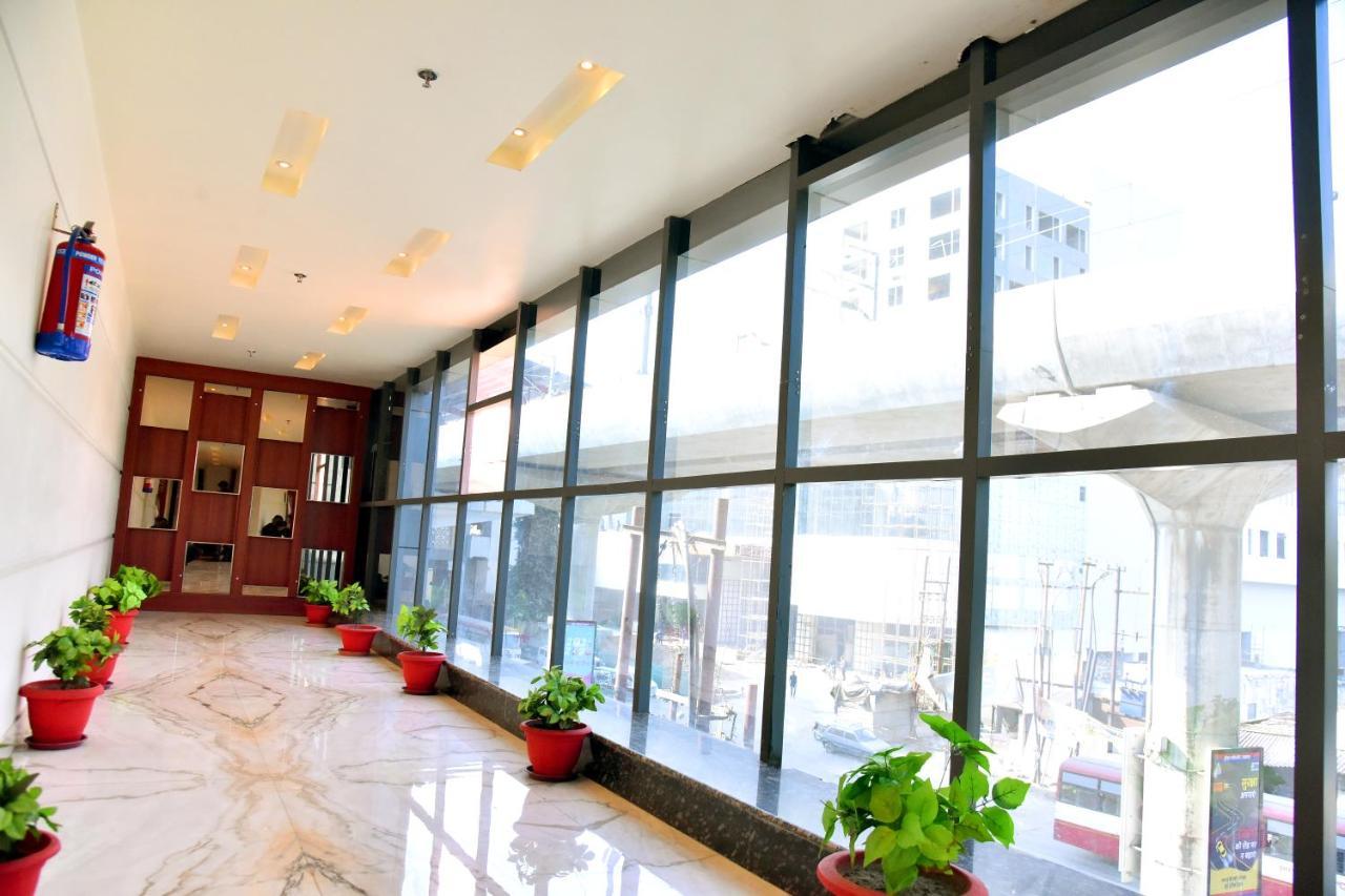 Hotel Vinayak ラクナウ エクステリア 写真