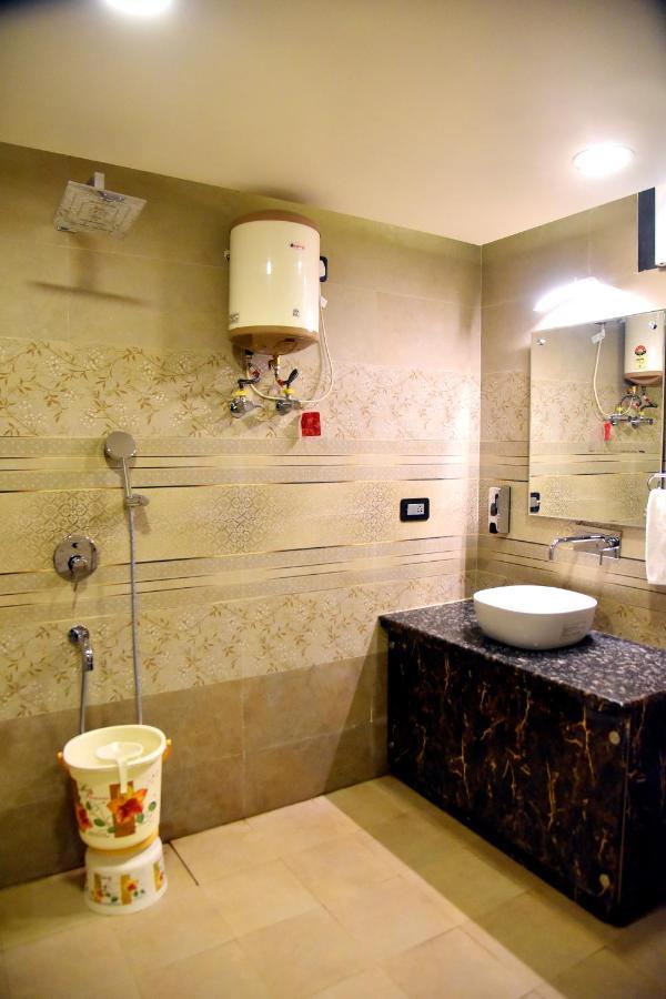 Hotel Vinayak ラクナウ エクステリア 写真