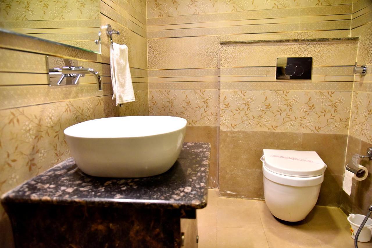 Hotel Vinayak ラクナウ エクステリア 写真