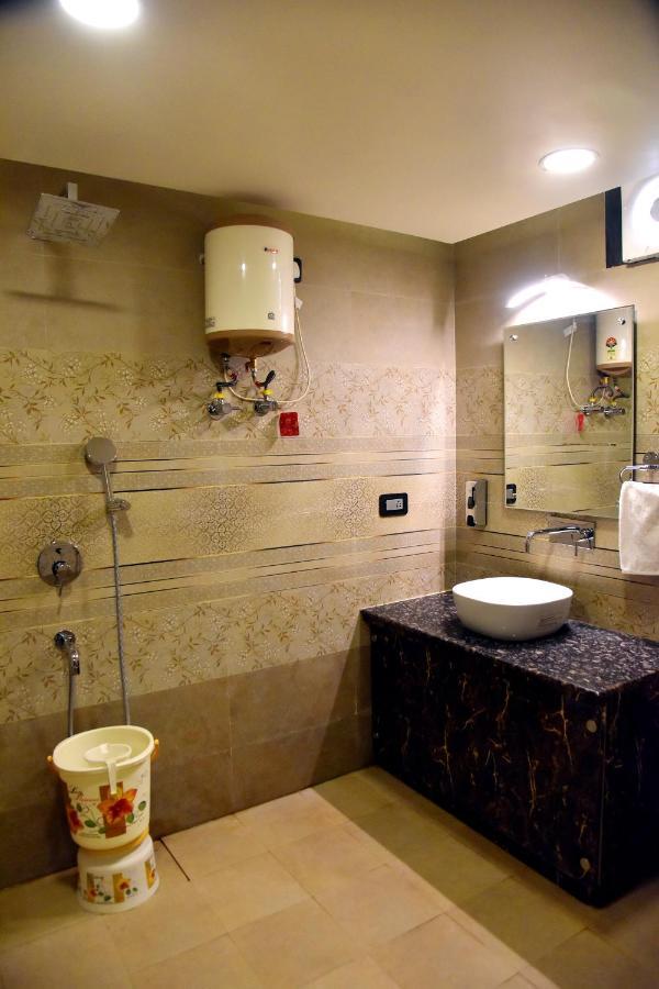 Hotel Vinayak ラクナウ エクステリア 写真