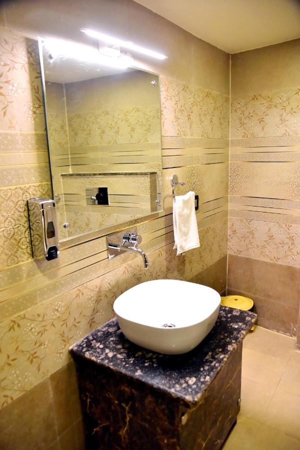 Hotel Vinayak ラクナウ エクステリア 写真