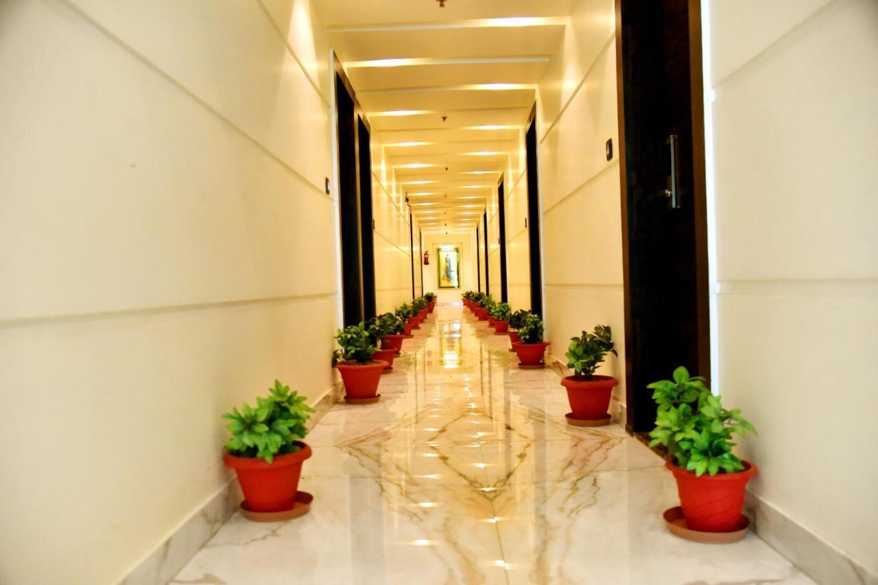 Hotel Vinayak ラクナウ エクステリア 写真