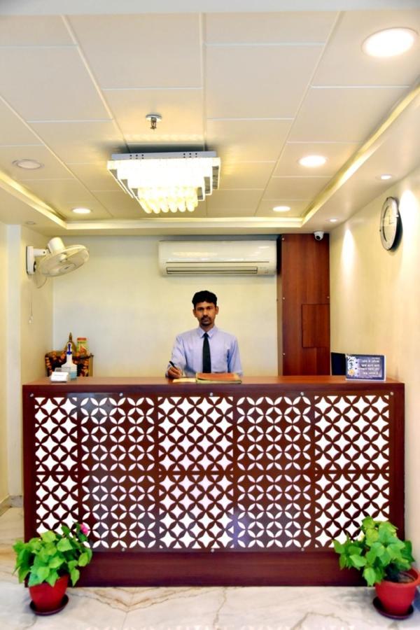 Hotel Vinayak ラクナウ エクステリア 写真